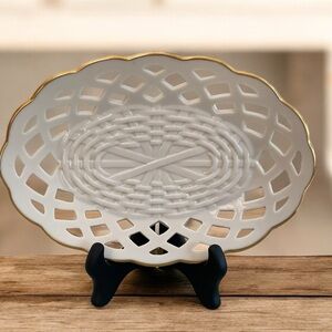 Lenox USA wicker pierced dish basket, cream color, 24K gold trim